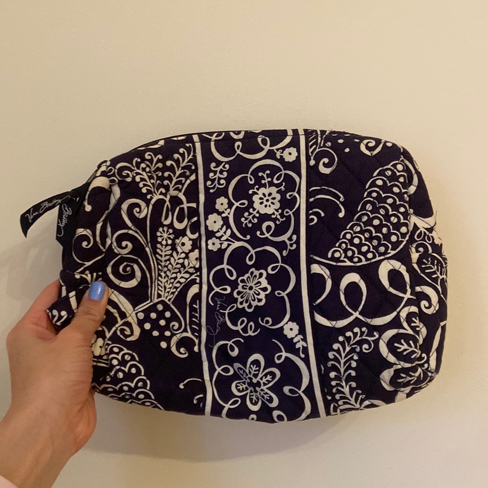 Vera Bradley Twirly Bird Navy large makeup bag.